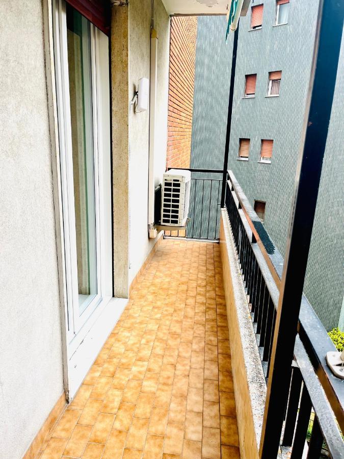 Grazioso Bilocale A 100 Mt Dalla Metropolitana Sesto San Giovanni Exterior photo